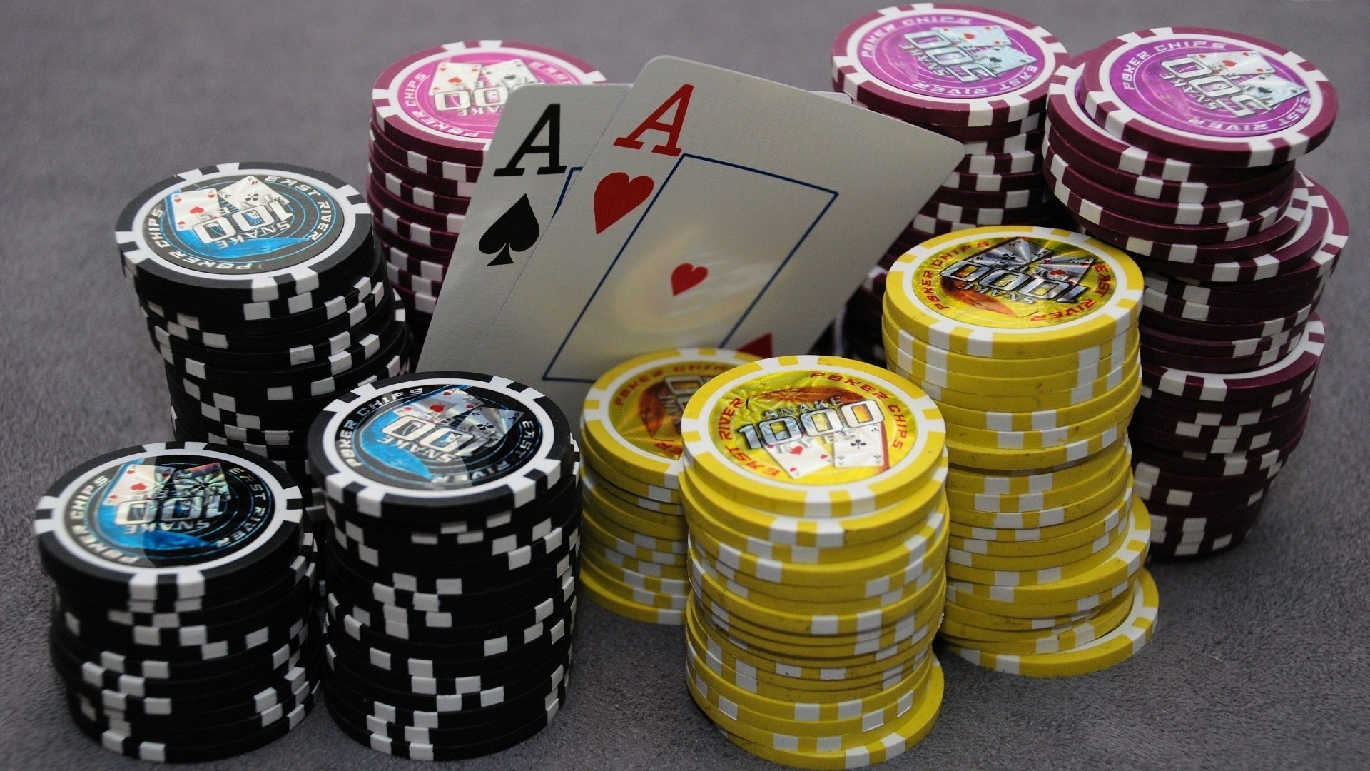 American Poker Pro Dengan Penghasilan Seumur Hidup Hampir $37 Juta
